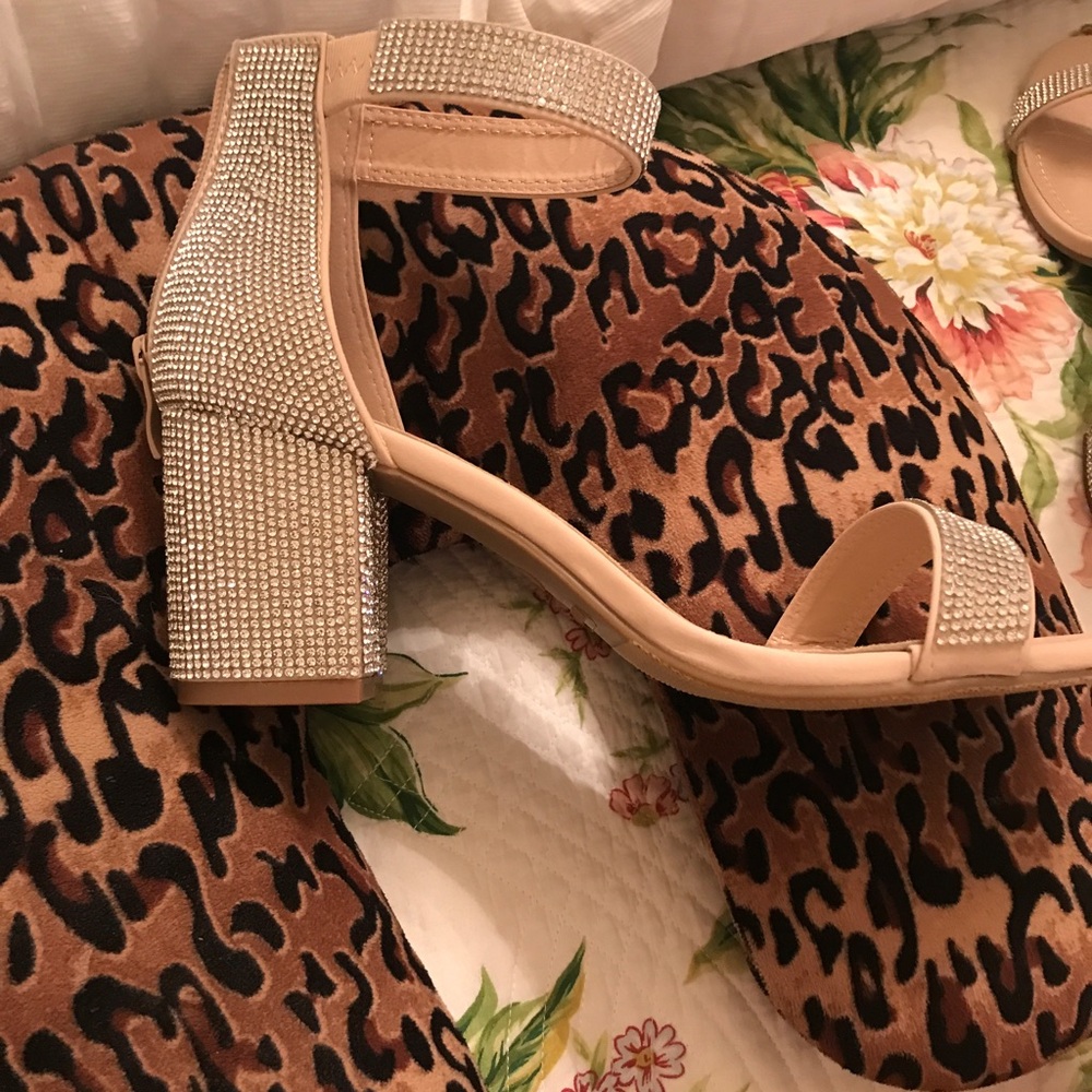 Moda Nude Rhinestone Women's Sandals - Picture 3 of 8